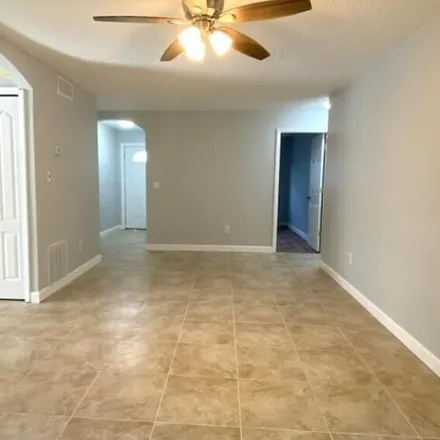 Image 7 - 228 East Holly Drive, Orange City Hills, Volusia County, FL 32763, USA - House for rent