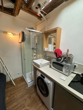 Rent this studio apartment on 105 Boulevard Saint-Germain in 75006 Paris, France