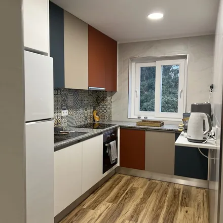 Rent this 1 bed apartment on Máquinas de Costura in Rua dos Bragas, 4050-363 Porto