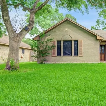 Buy this 2 bed house on 5865 Chisholm Trail in Dickinson, TX 77539