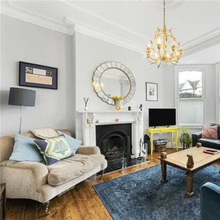 Buy this 5 bed house on Linzee Road in London, N8 7RE
