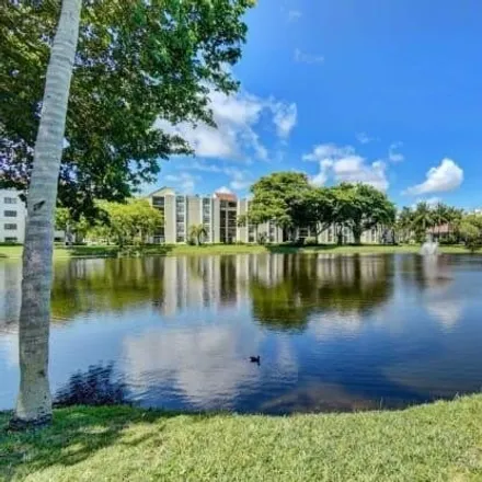 Image 2 - 1615 Lavers Circle, Delray Beach, FL 33444, USA - Condo for sale