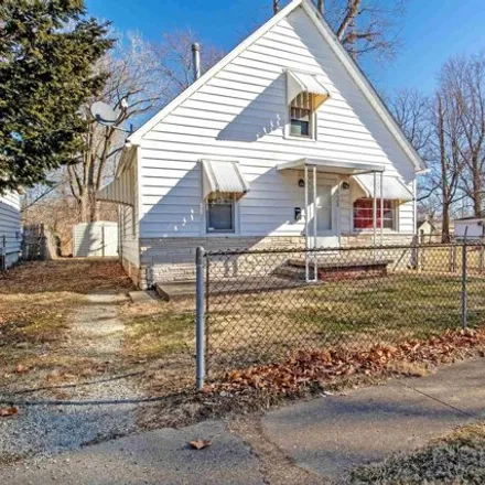 Buy this 2 bed house on 1522 East Cedar Street in Springfield, IL 62703