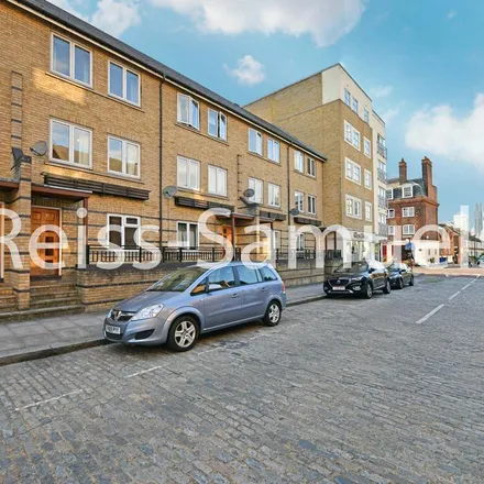 Image 2 - 42 Ferry Street, London, E14 3DT, United Kingdom - Townhouse for rent
