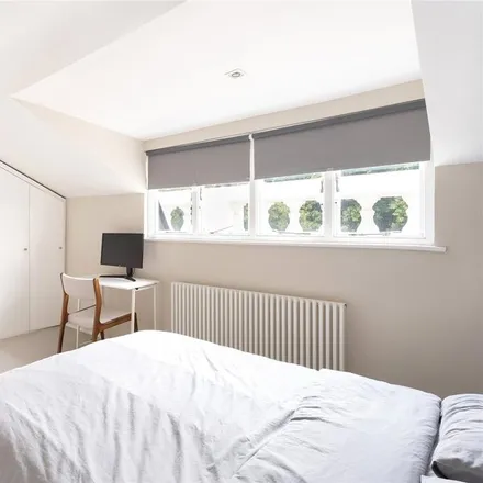 Image 7 - 36 Westbourne Gardens, London, W2 5PH, United Kingdom - Apartment for rent