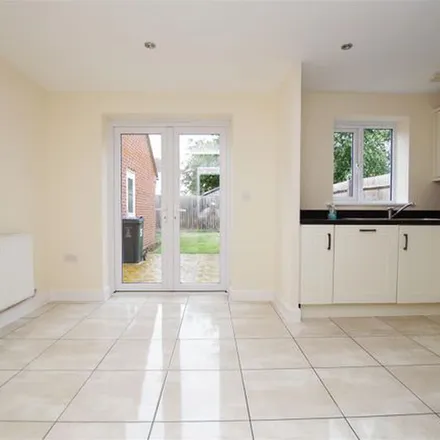 Rent this 3 bed duplex on Wheatcroft Way in Swindon, SN1 2RA