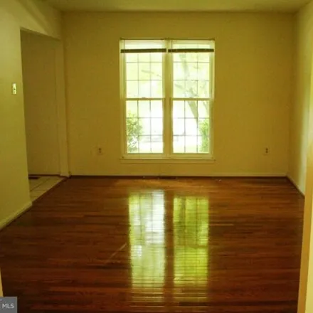 Image 3 - 9307 Broadwater Drive, Montgomery Village, MD 20879, USA - House for rent