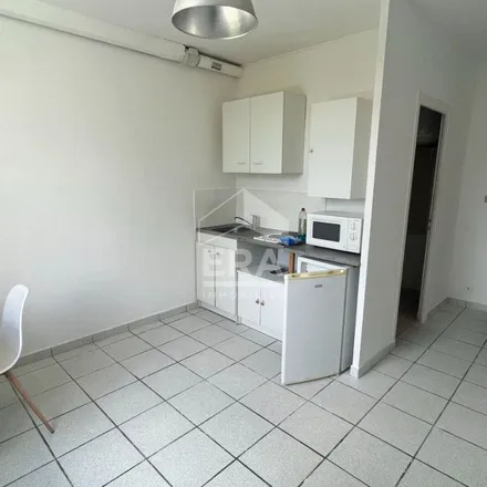 Rent this 1 bed apartment on 117 Rue du Perron in 69600 Oullins, France