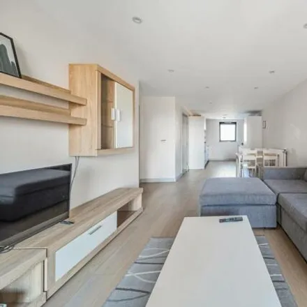 Buy this 2 bed apartment on Singapore Road in London, W13 0FD