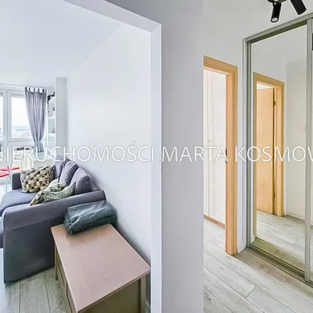 Image 3 - XVII Liceum Ogólnokształcące im. Andrzeja Frycza Modrzewskiego, Przechodnia, 00-100 Warsaw, Poland - Apartment for rent