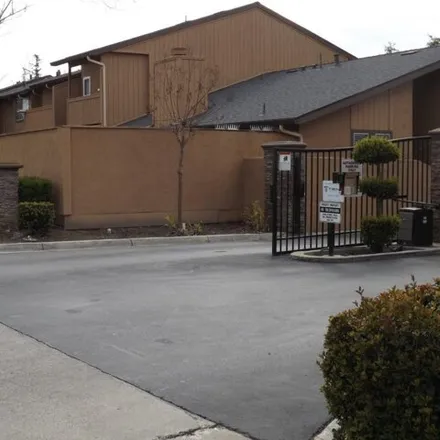 Buy this 3 bed townhouse on unnamed road in Modesto, CA 95357