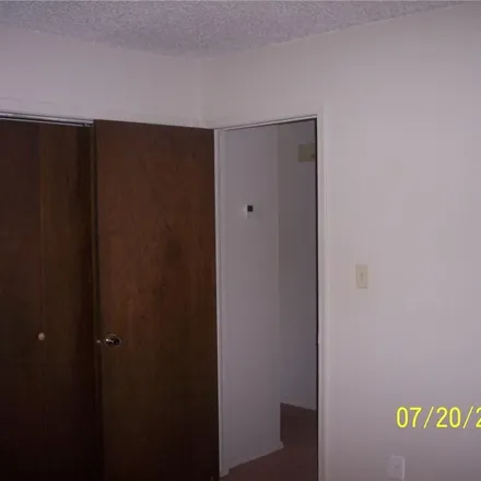 Image 2 - 211 South Carl Street, Twin Springs, Siloam Springs, AR 72761, USA - Apartment for rent