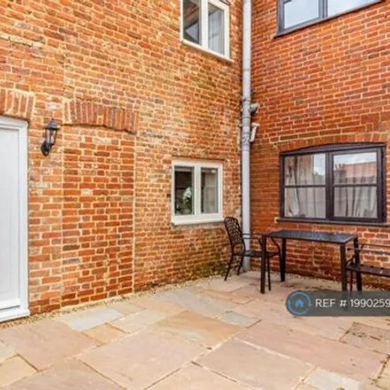 Image 7 - Woodrow Garage, Holt Road, Norwich, NR10 4HP, United Kingdom - Townhouse for rent