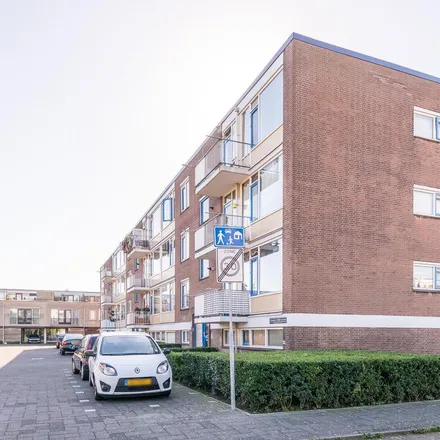 Rent this 2 bed apartment on Johannes Muldersstraat 2 in 3132 NJ Vlaardingen, Netherlands