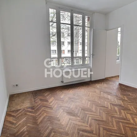 Image 2 - 5 Avenue Curie, 92370 Chaville, France - Apartment for rent