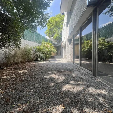 Image 1 - Calle Bosque de Capulines 73, Colonia Bosques de las Lomas, 11700 Mexico City, Mexico - House for sale