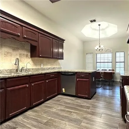 Image 5 - 999 8th Street, Sun Valley Estates Number 1 Colonia, San Juan, TX 78589, USA - House for sale