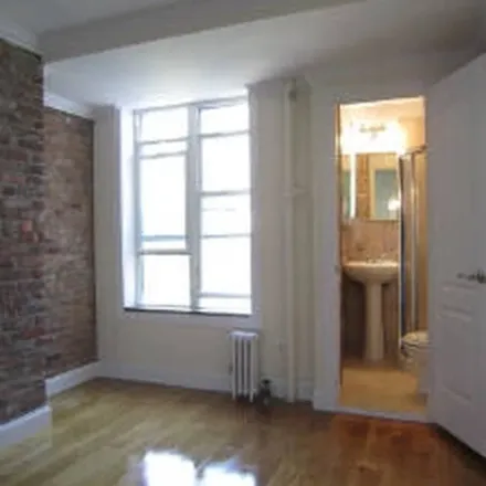 Image 7 - 127 East 7th Street, New York, NY 10009, USA - Apartment for rent