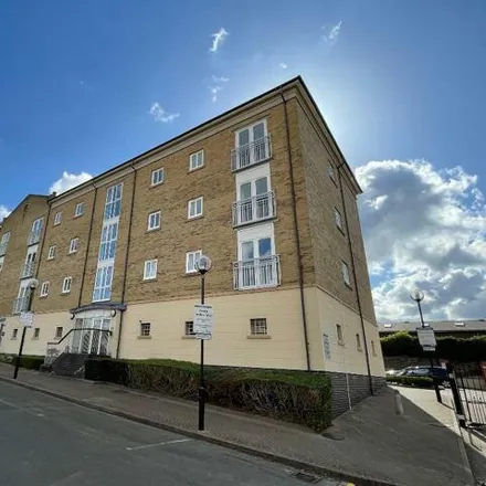 Rent this 2 bed room on 3 Millennium Drive in Cubitt Town, London