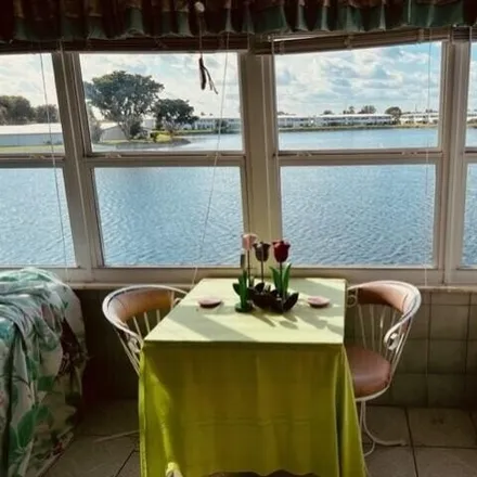 Image 1 - 1806 Lake Terrace, Boynton Beach, FL 33426, USA - Condo for rent