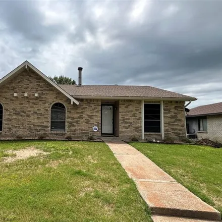Rent this 3 bed house on 3320 Meadow Oaks Drive in Garland, TX 75043