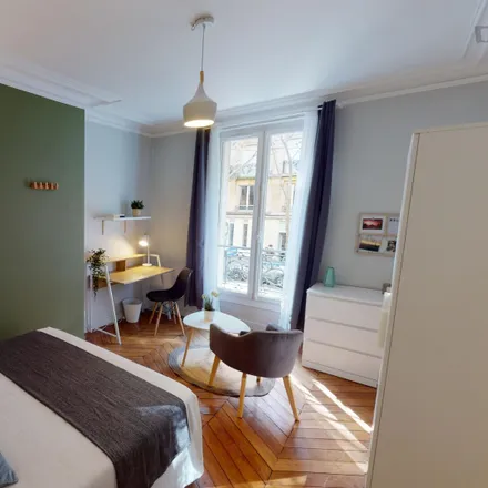 Rent this 4 bed room on 29 Avenue de la Bourdonnais in 75007 Paris, France