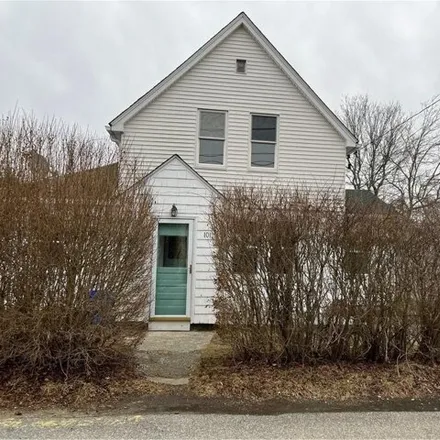 Rent this 2 bed house on 101 Cottage Avenue in Portsmouth, RI 02871