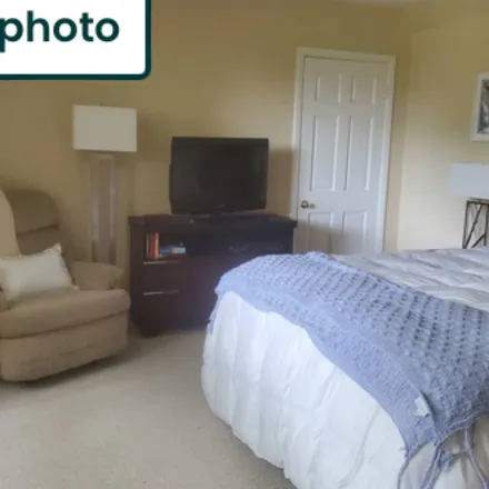 Rent this 1 bed room on 9522 Meadowvale Drive in Houston, TX 77063
