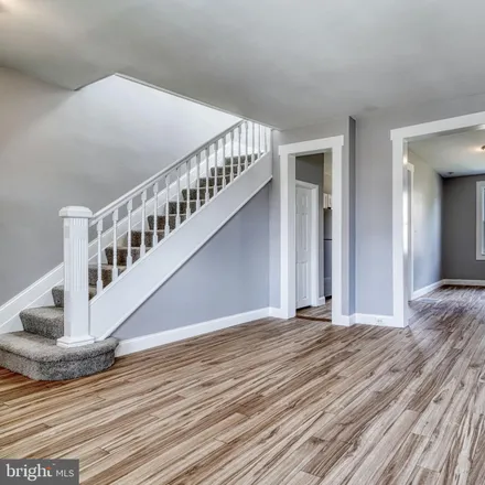 Image 1 - 742 Edgewood Street, Baltimore, MD 21229, USA - Townhouse for sale