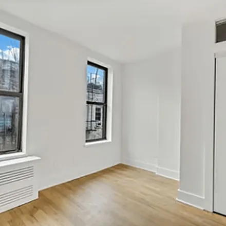 Image 3 - 442 West 49th Street, New York, NY 10019, USA - Apartment for rent