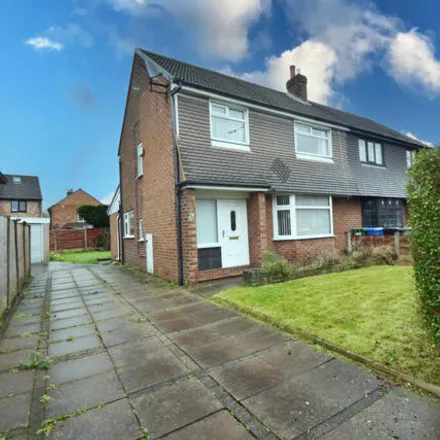 Buy this 3 bed duplex on Woodhouse Road in Flixton, M41 7WT