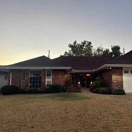 Buy this 3 bed house on 118 North Jane Lane in Enid, OK 73703