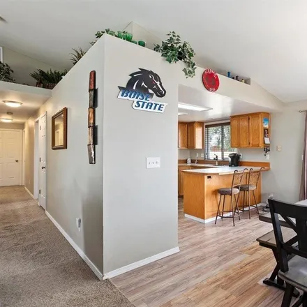 Image 2 - 10728 West Irving Court, Boise, ID 83713, USA - House for sale