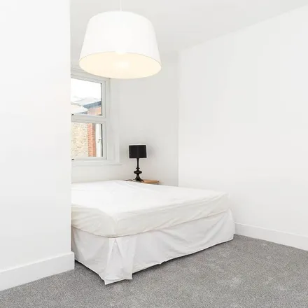 Image 6 - Bikehangar 2059, College Place, London, NW1 0DH, United Kingdom - Apartment for rent