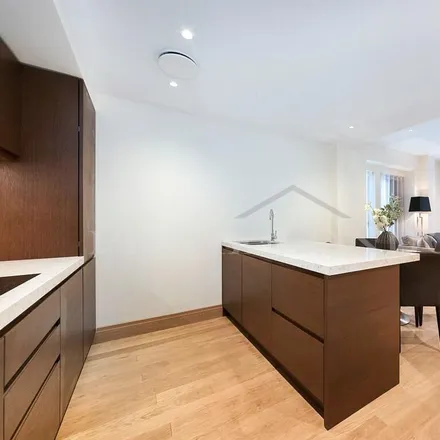 Image 5 - Cleland House, 32 John Islip Street, London, SW1P 4FF, United Kingdom - House for rent