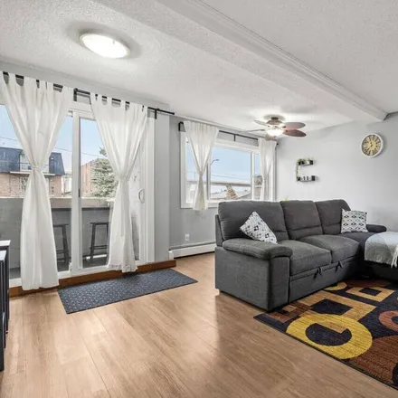 Image 6 - Sunalta, Calgary, AB T3C 0N9, Canada - Apartment for rent