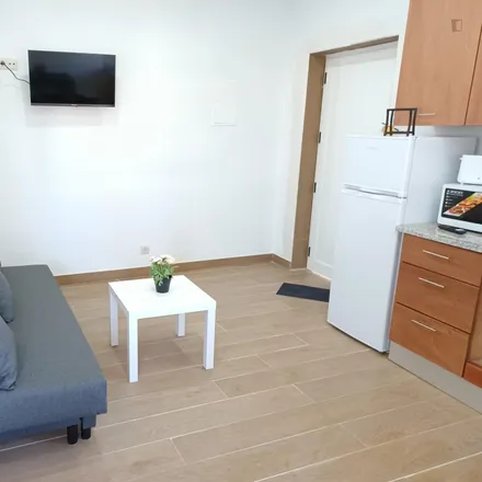 Image 6 - Cenatel, Rua da Arada, 4350-104 Porto, Portugal - Apartment for rent
