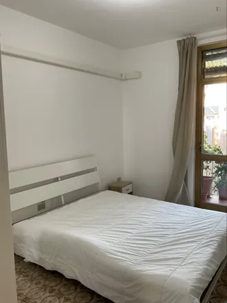 Rent this 3 bed room on Via Val Trompia 21 in 20157 Milan MI, Italy