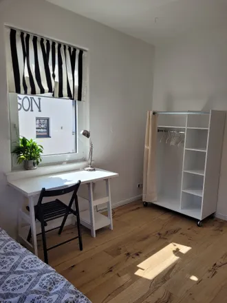 Rent this 1 bed apartment on Schützenstraße 3 in 61118 Bad Vilbel, Germany