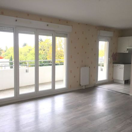 Rent this 2 bed apartment on 12 Rue des Aiguisons in 21800 Quetigny, France