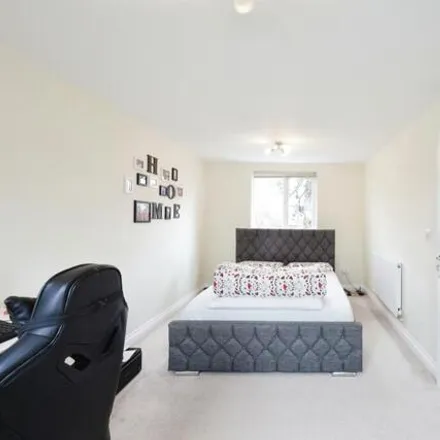 Image 5 - Gloucester Court, Rickmansworth, WD3 3FS, United Kingdom - Townhouse for sale