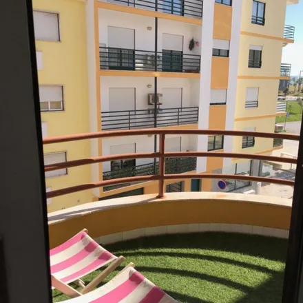 Image 7 - The view, Avenida 1º de Maio 3ºF, 2825-395 Costa da Caparica, Portugal - Apartment for rent