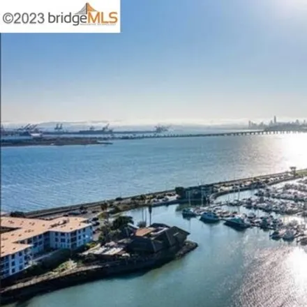 Image 2 - 2;4 Anchor Drive, Emeryville, CA 94626, USA - Condo for rent