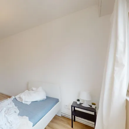 Rent this 1 bed room on 111 Rue Jean Jaurès