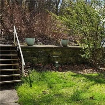 Image 3 - Hollow Road, Brownsville, PA 15417, USA - House for sale