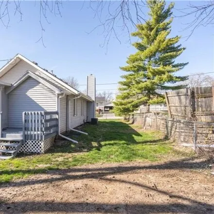 Image 3 - 6621 Southwest 11th Street, Des Moines, IA 50315, USA - House for sale