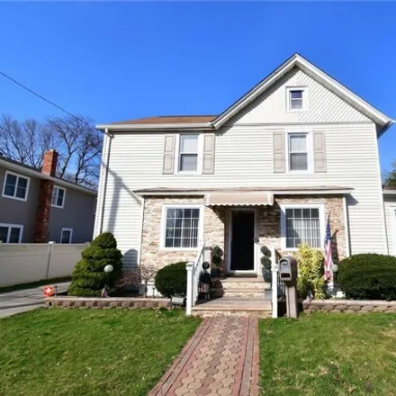 Buy this 4 bed house on 2680 Central Avenue in Baldwin, NY 11510