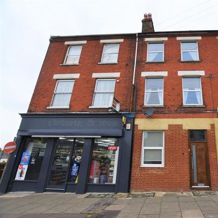 Rent this 4 bed house on 15 Victoria Road in Margate Old Town, Margate