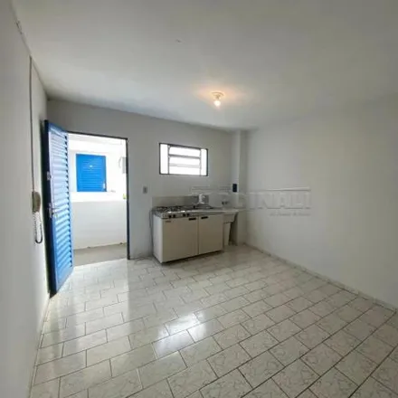 Rent this 1 bed apartment on Rua dos Inconfidentes 80 in Jardim Lutfalla, São Carlos - SP