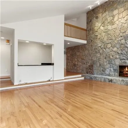 Image 4 - 61 Sumner Road, Greenwich, CT 06831, USA - House for rent